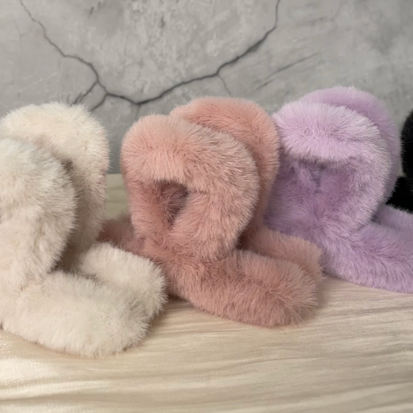 Fluffy Claw Clip (Small)